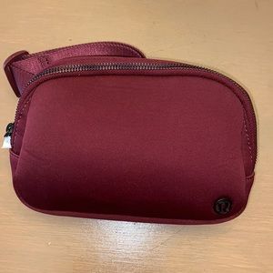Lululemon Everywhere Belt Bag